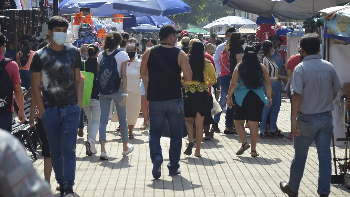 MOVILIDA SIGUE LA GENTE EN LAS CALLES-JCH16